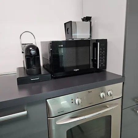 Easy Tiburtina Apartment *