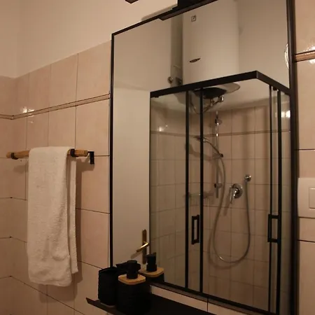 Casa Fiore Apartment *