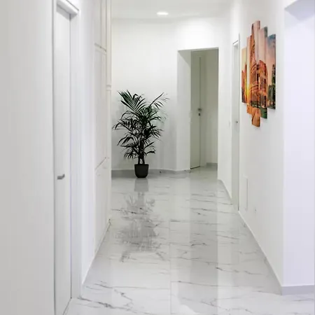 Appia Luxury Apartment *