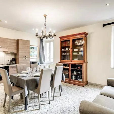Appia Luxury Apartment *