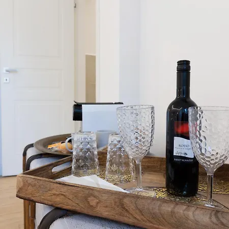 La Maison Du Charme Bed & Breakfast