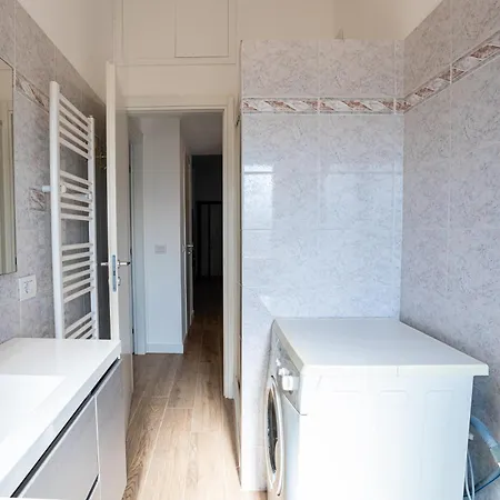 Apartment Casa Dei Girasoli - Metro C Mirti Rome