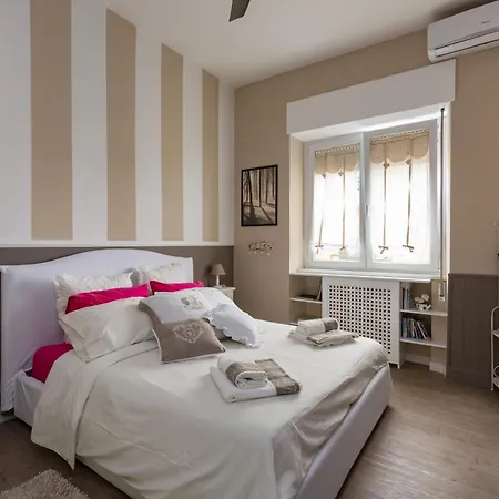 Apartment Peonies House Quiet Flat Overlooking Rome