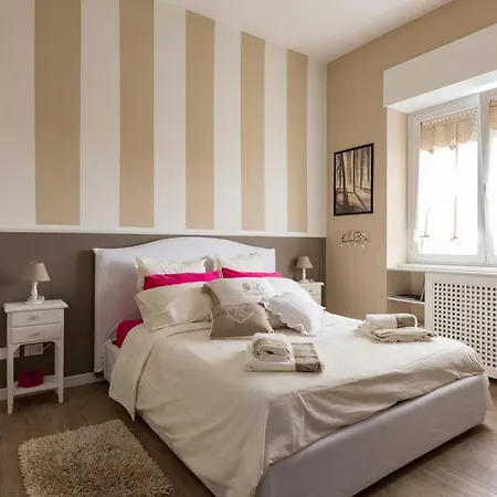 Apartment Peonies House Quiet Flat Overlooking