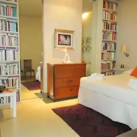 Carrozze Apartment Rome
