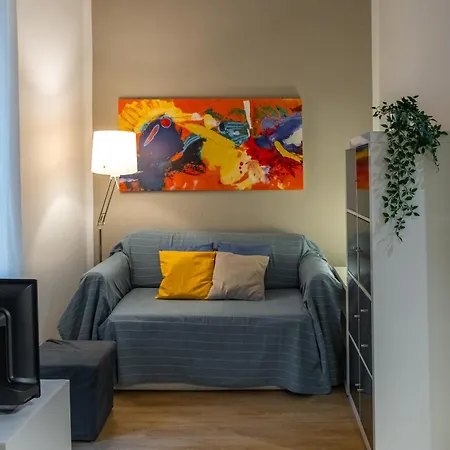 Palestro Apartment *