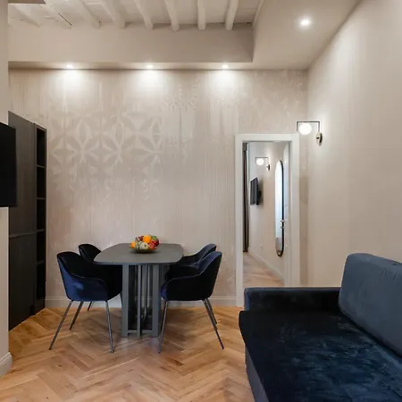 H77 - Maison D'art Collection