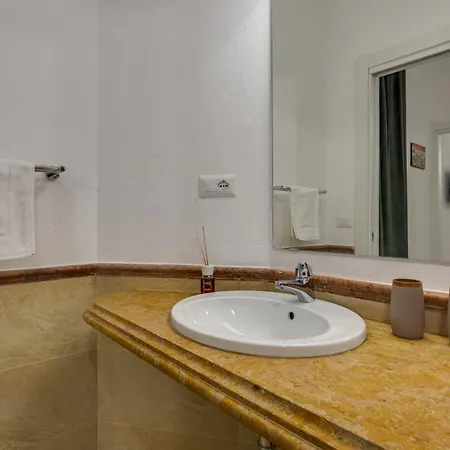 Via Veneto - Dolce Alcova Frühstückspension Rom