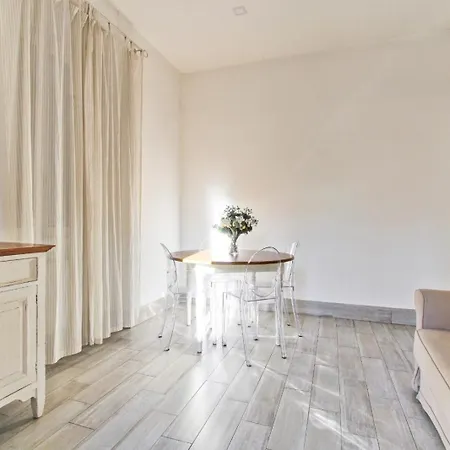 Si.ca.li. Al Vaticano Apartment *