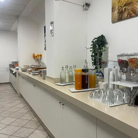 Hotel Casa Per Ferie Santa Maria Alle Fornaci 3*