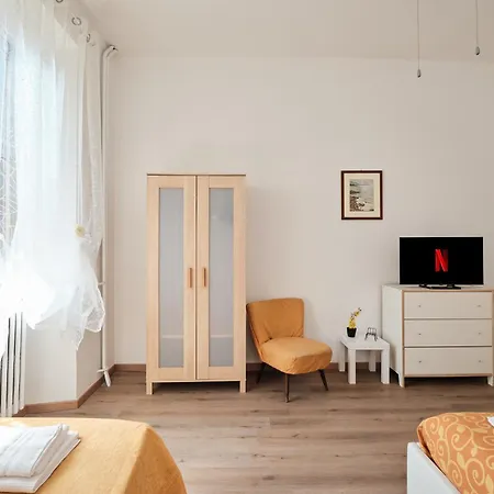 4 Minuti Piedi Metro C - Domus In Borgata Romana Apartment *