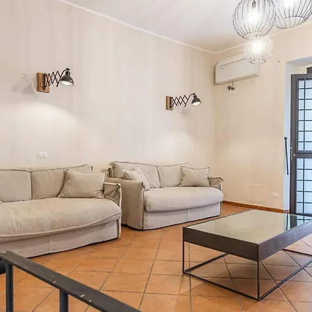 Holiday home Imperial Near Colosseum Rome
