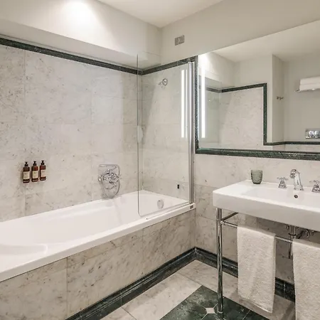Hotel Donna Camilla Savelli - Vretreats Rome