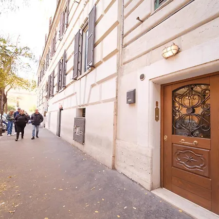 Ad Un Passo Da San Pietro Apartment Rome