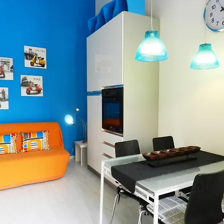 Lovely Blue Subway A Easy To Get Center Holiday home Rome