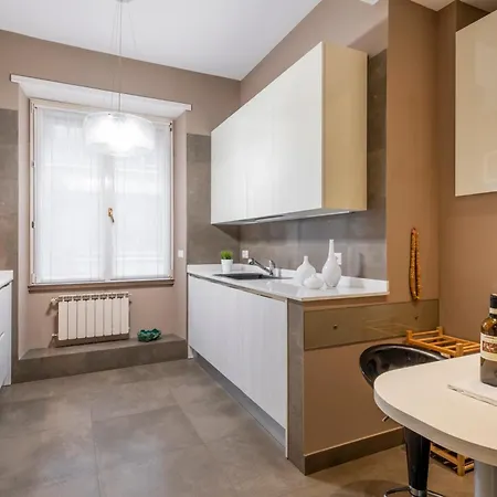 1 - Elegante Con Terrazzo Apartment
