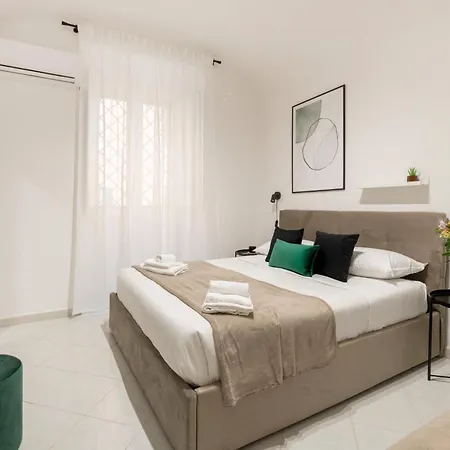 White Flat Sanniti Apartment *