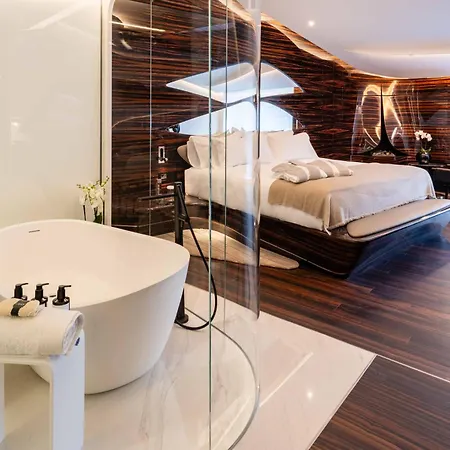 Romeo Hotel