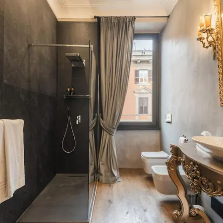Theodort Chic Rome