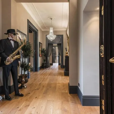 Theodort Chic Apartment