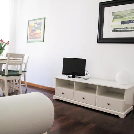 Interno 16 And Cosy *