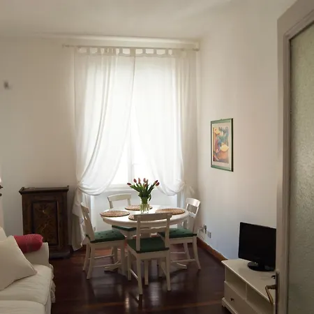 Interno 16 And Cosy Holiday home