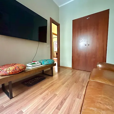 Dude House - Spacious New Flat Near Metro A Station Rome