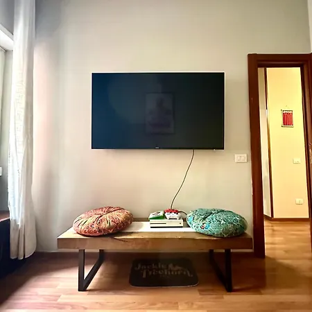 Apartment Dude House - Spacious New Flat Near Metro A Station