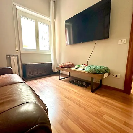 Apartment Dude House - Spacious New Flat Near Metro A Station *