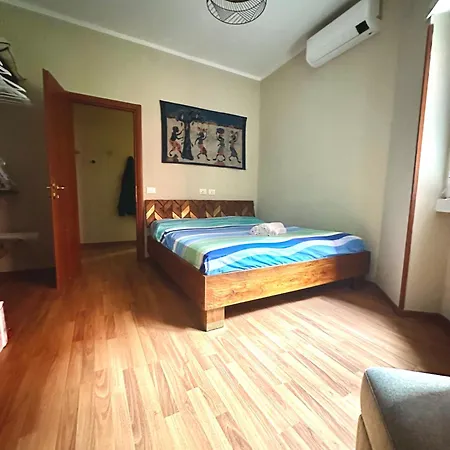 Dude House - Spacious New Flat Near Metro A Station * Rome