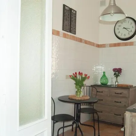 Interno 16 And Cosy Holiday home
