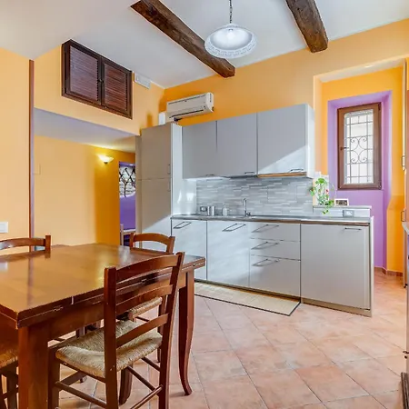 Casa Garbha Apartment