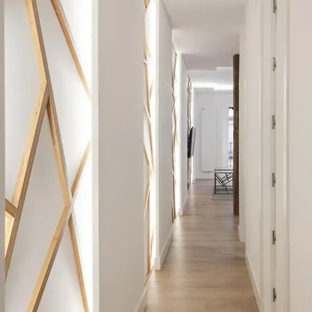 Elegant Retreat In City Center Rome