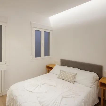 Apartment Elegant Retreat In City Center