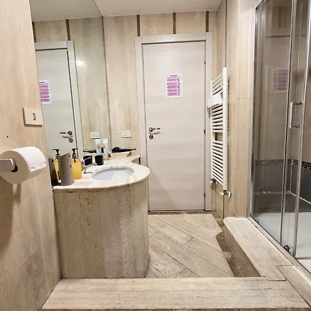 Myomax Guest house *