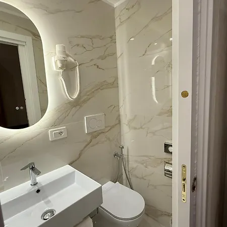 Hotel Lumi Rome