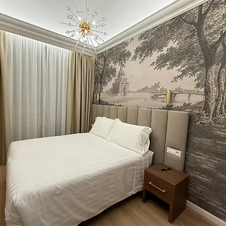 Lumi Hotel Rome