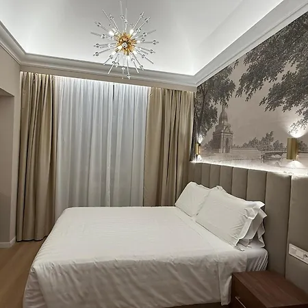 Lumi Rome