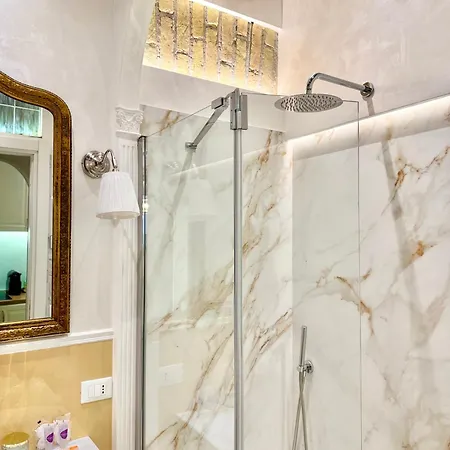Apartment Frattina Elegance