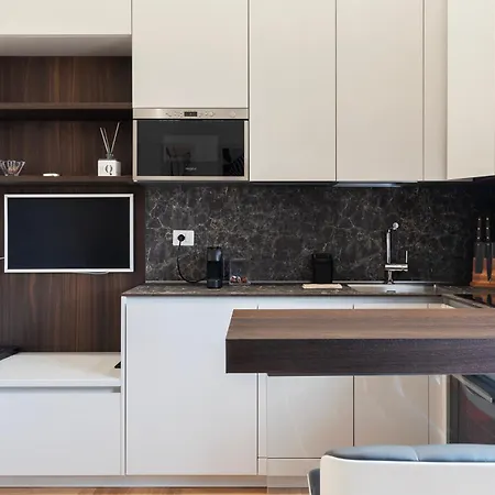 Apartment Bartolomeo De' Vaccinari - Fromhometorome *
