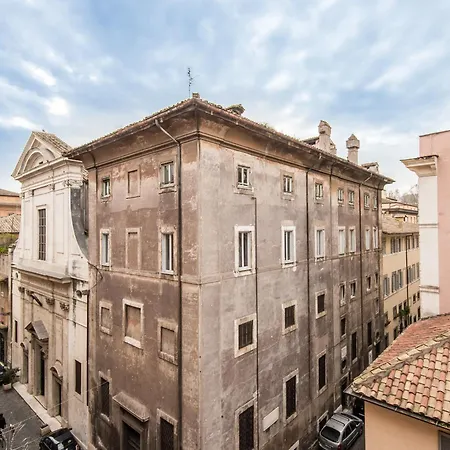 Spacious 2br In The Historic Center Apartment