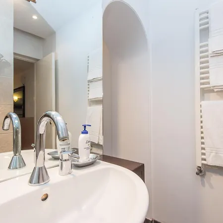 Apartment Spacious 2br In The Historic Center *