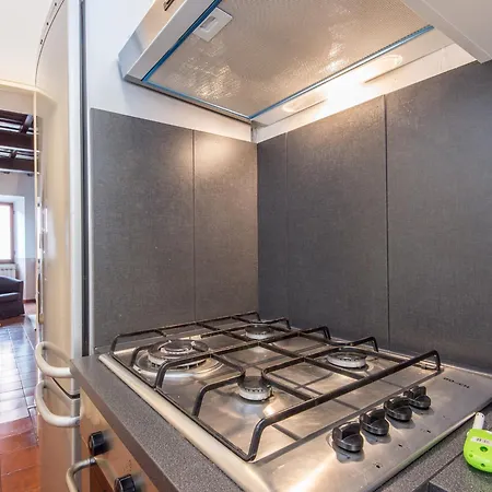 Spacious 2br In The Historic Center Rome