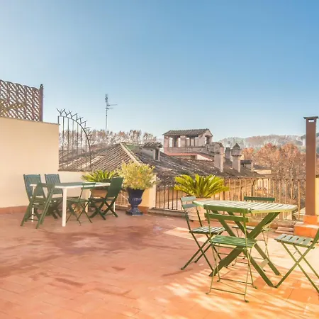 Spacious 2br In The Historic Center Apartment Rome