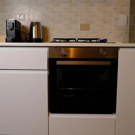 Apartment La Nuova Casa Di Zia - Near Metro A Ponte Lungo *