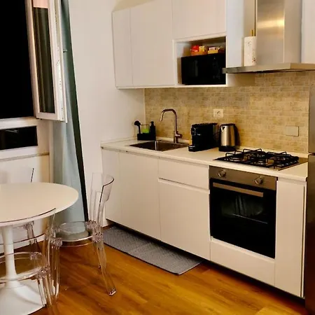 Apartment La Nuova Casa Di Zia - Near Metro A Ponte Lungo Rome