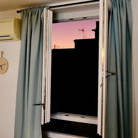 Apartment La Nuova Casa Di Zia - Near Metro A Ponte Lungo