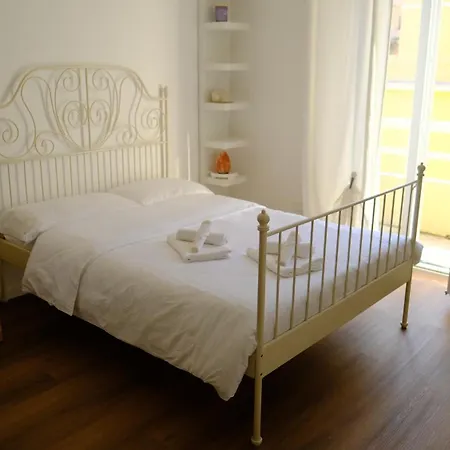 Apartment La Nuova Casa Di Zia - Near Metro A Ponte Lungo Rome