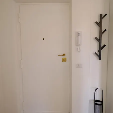 La Nuova Casa Di Zia - Near Metro A Ponte Lungo *