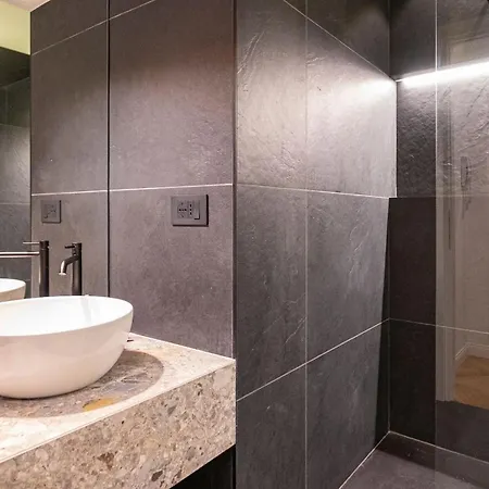 Apartment Luxury Near San Pietro *